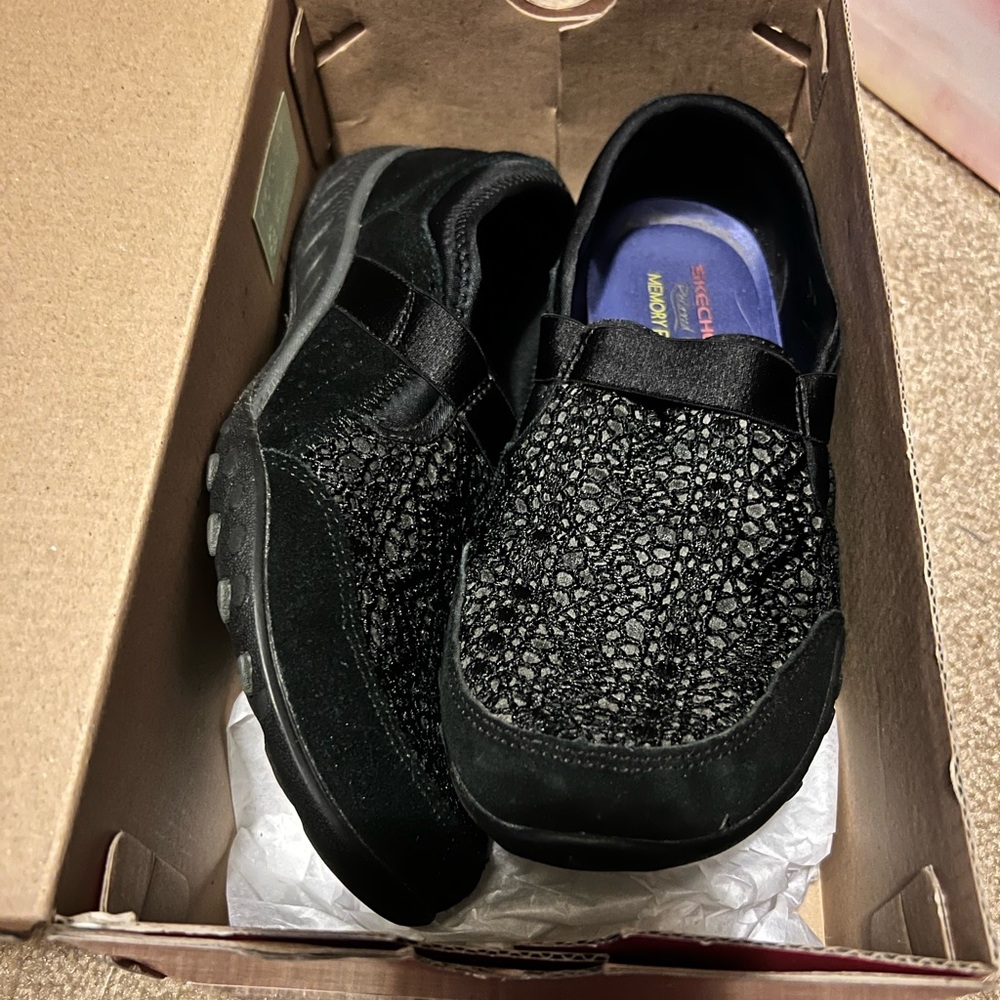 Skechers shoes